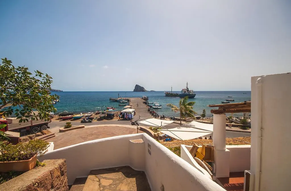 Guest house Hotel Eunymos Panarea